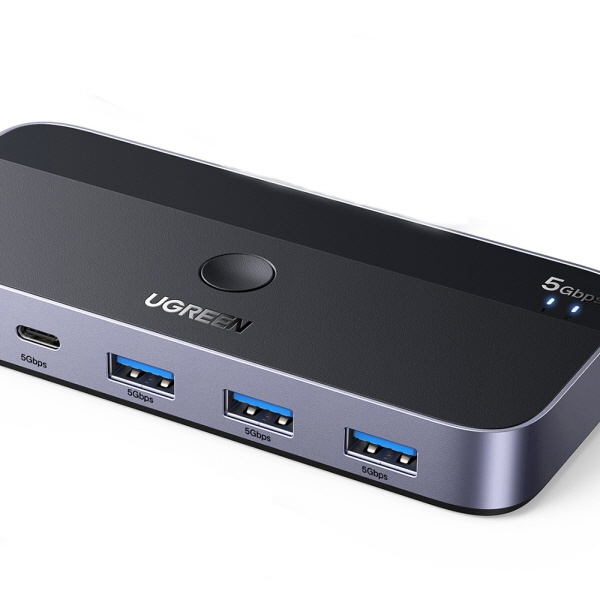 UGREEN CM662 2:4 <b>USB</b> <b>3.0</b> KM 스위치