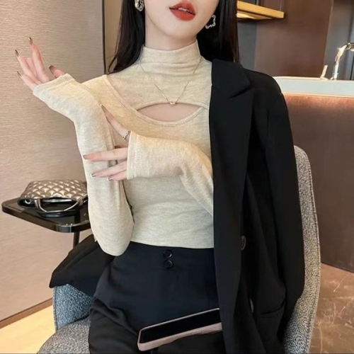 드라이프 비욘 뮈아드 반하이넥 컷아웃 트임 티셔츠 1007059_이미지