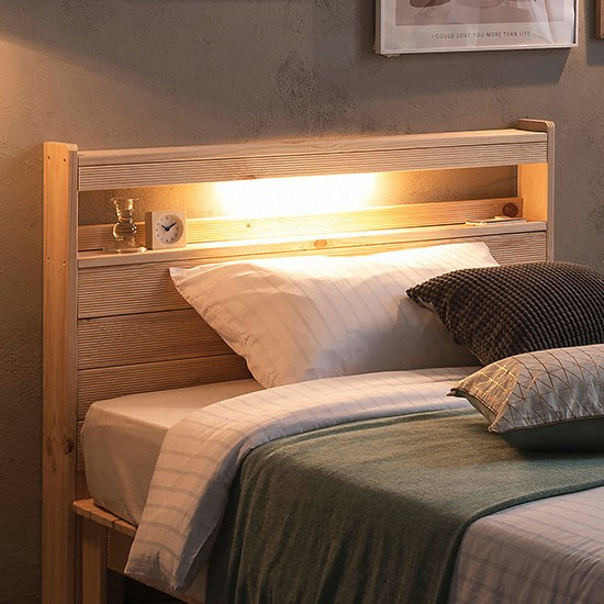 �ױ۷��� �𸮾� ������ �ҳ��� LEDħ�� SS