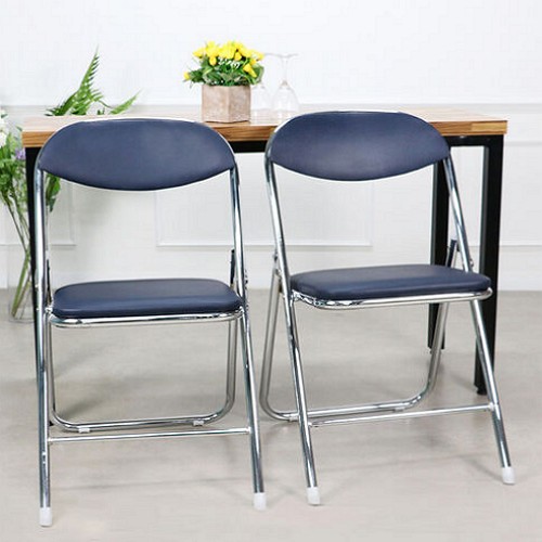 ü��� ȸ�ǿ� ���� û������