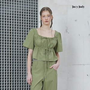 쥬시쥬디 J티어드크롭블라우스 JYBL322C_이미지