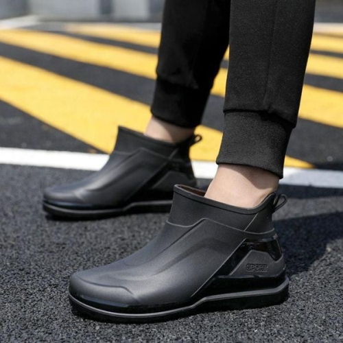 남성 레인부츠 가벼운 발목넓은 편한 앵클부츠 올블랙 WD21675이미지입니다. 누르면 해당 게시물로 새창이동합니다.