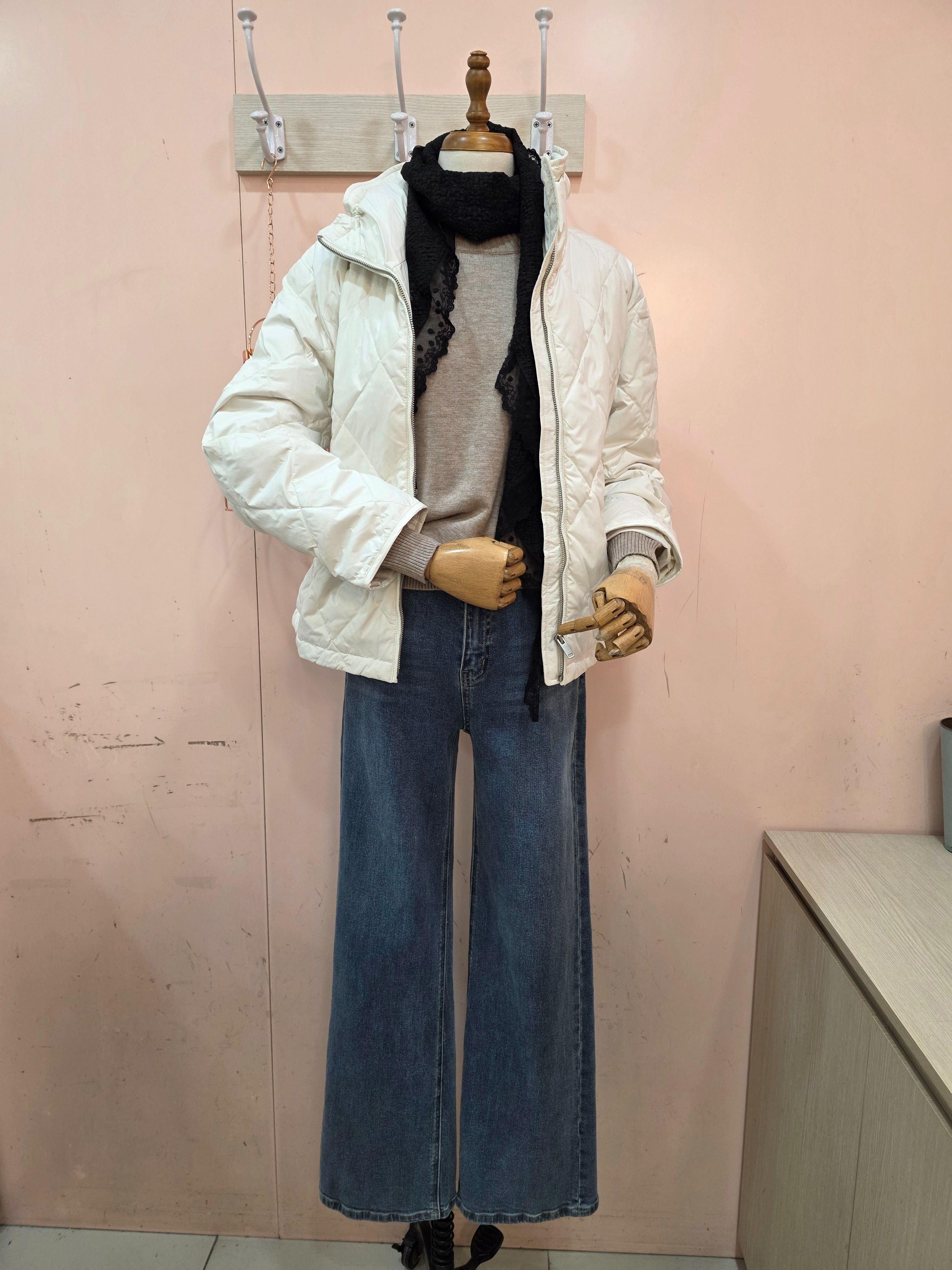 숲 유성점 소프트 퀼팅 경량 다운 재킷 OCAPAT1 NC 대전 유성점_이미지