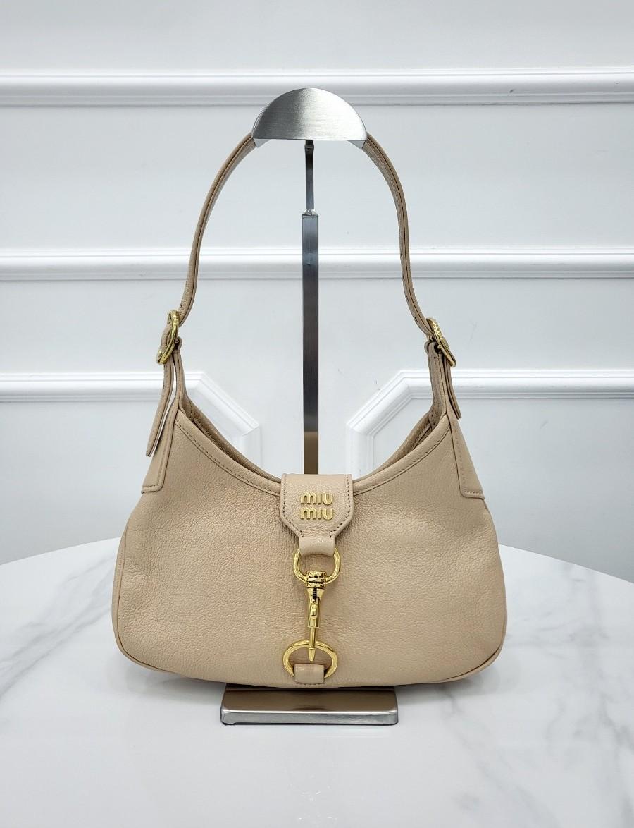 �̿�̿� �̴ٽ� ����� ���� ȣ���� ������ 5BC157