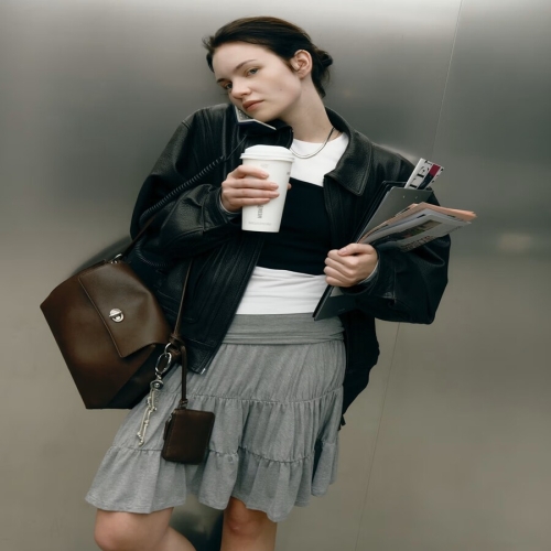 질스튜어트 ACC AUBE 가죽 오브 장식 숄더백 M 다크브라운JABA6E123W3_이미지