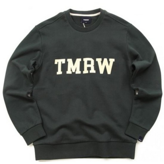 TMRW 레터링 프린트 맨투맨 114TCT100U이미지입니다. 누르면 해당 게시물로 새창이동합니다.