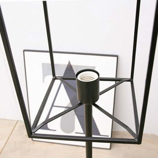 제리맥과이어 루브르 장스탠드_이미지