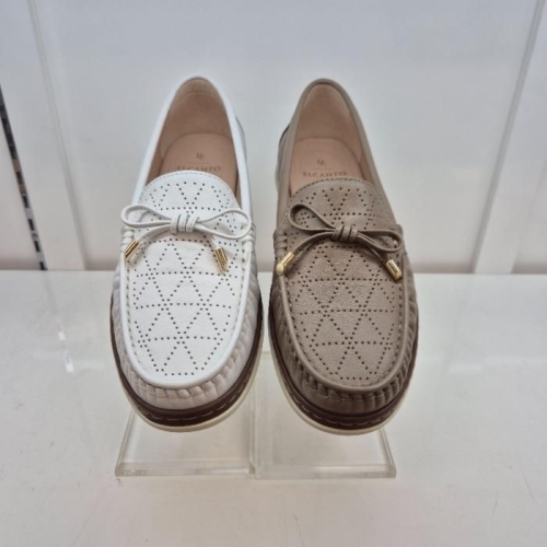  엘칸토 HC11 소가죽 여성화 E0N8U51A3Z 40956127