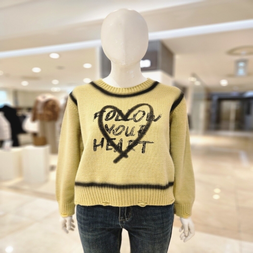 르니앤맥코이 빈티지 하트 페인팅 니트티 MN02KN736FJY