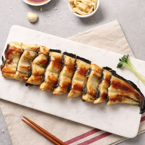 우등수산 영광 민물장어 손질후 1~2미 350g (1개)_이미지