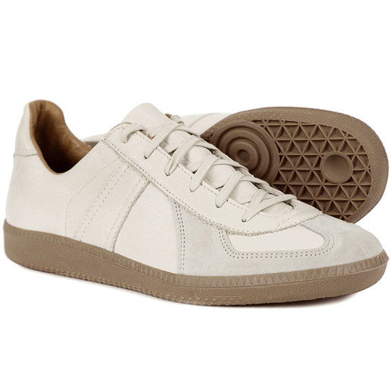 리프로덕션오브파운드 독일군 밀리터리 트레이너 1700L (파나)