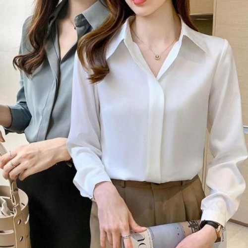 ONM 큐빅 무지 단추 스러운 깔끔한 블라우스 디자인 S11870581