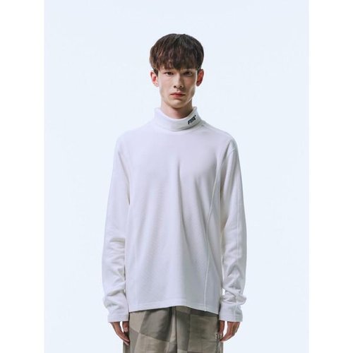 피파1904 하이넥 티셔츠 FF23TL02U400