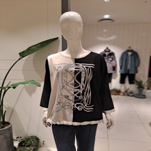 라운드 나염블라우스 JH2B310P