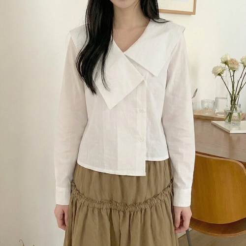 올리비에스클로젯 빅 세일러카라 언발 버튼 블라우스_O2603BL029A_이미지