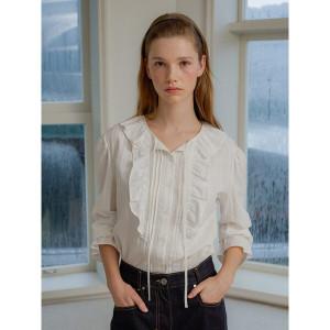 핀턱 프릴 블라우스 OW4AB8170