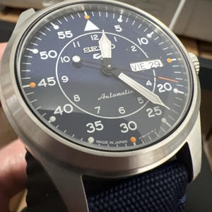 ������ 5 Sports SRPH31 Japan BLUE DIAL Luminous hands early Pilots SRPH31