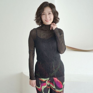 쉬즈마담 T56911 시스루 플리츠 목폴라속티/중년여성의류_이미지