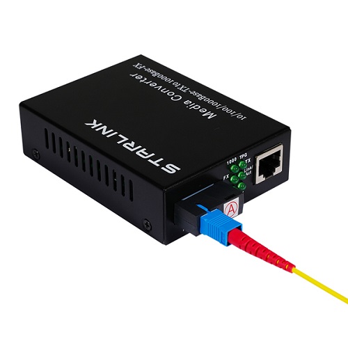 유비큐넷 STARLINK SL-G2000SCSWA/B 1코어 SC 싱글모드 광 컨버터