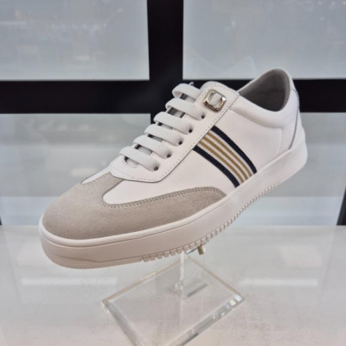 ��ĭ�� HC11 �Ұ��� ���� ����Ŀ�� P6T5U51P310