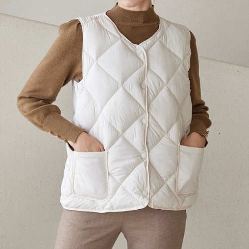 다이야 퀼팅 포켓 패딩 베스트M2410PV001DR_이미지