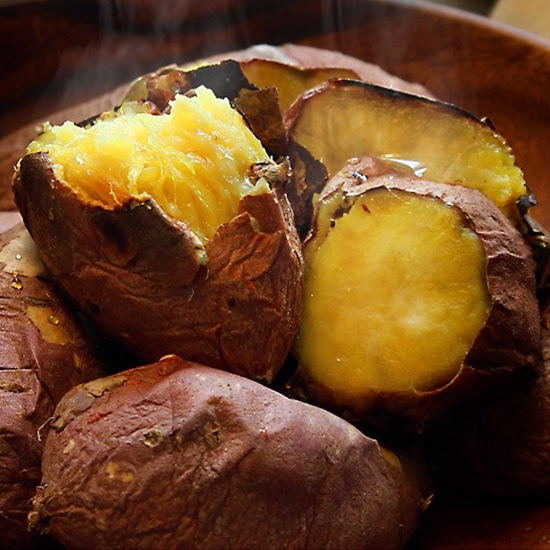 맛군 고창 김민상님의 황토밭 꿀고구마 한입 3kg (1개)