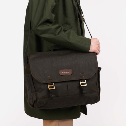 바버 ESSENTIAL WAX MESSENGER BAG 036484 UBA0573 Olive_이미지