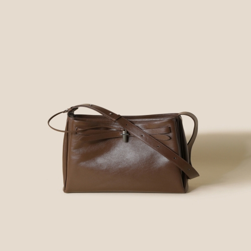 쿠론 Fermior Shoulder 31_RCBSX25143BRD