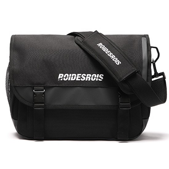 로아드로아 시그니처 로고 크로스 메신저백 (블랙)이미지입니다. 누르면 해당 게시물로 새창이동합니다.