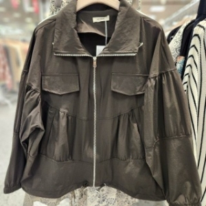 밀앤아이 밀스튜디오 셀러허브 아울렛 HC03 셔링 얇은 봄여름 점퍼 LQ4JPS100DYO 셀러허브