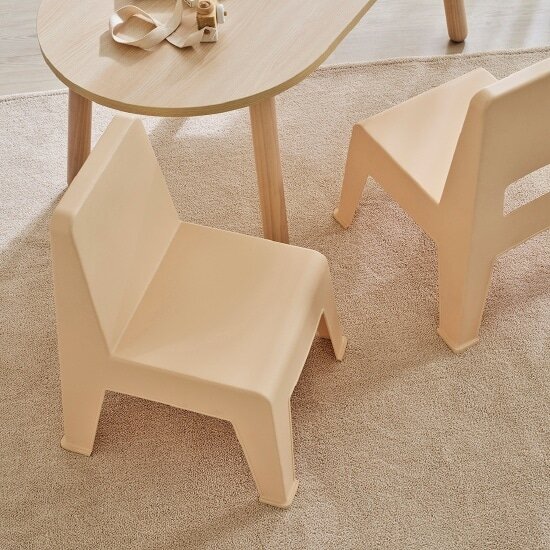 한샘 샘키즈 키즈 의자이미지입니다. 누르면 해당 게시물로 새창이동합니다.