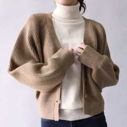 헤이올리 도톰V넥 래그런 버튼니트가디건 NHK097W