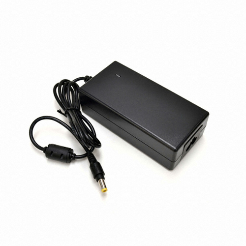 �����ӵ�Ʈ 19V 2.1A �����