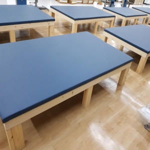 행복한가구들 물리치료 베드 진찰대이미지입니다. 누르면 해당 게시물로 새창이동합니다.