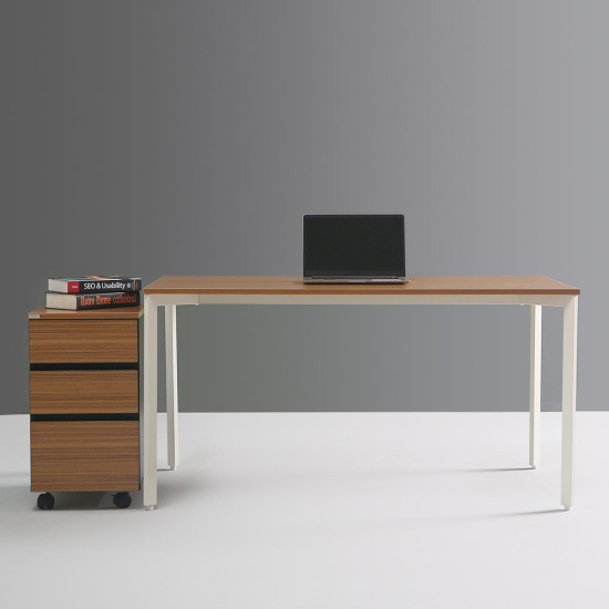 페르마타 스탠다드 책상