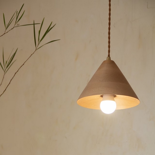 비리프 LED 우드 펜던트 조명 PLOO6이미지입니다. 누르면 해당 게시물로 새창이동합니다.