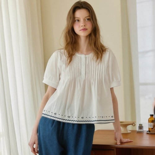 비키 에스닉 자수 핀턱 블라우스 TMBAD2445