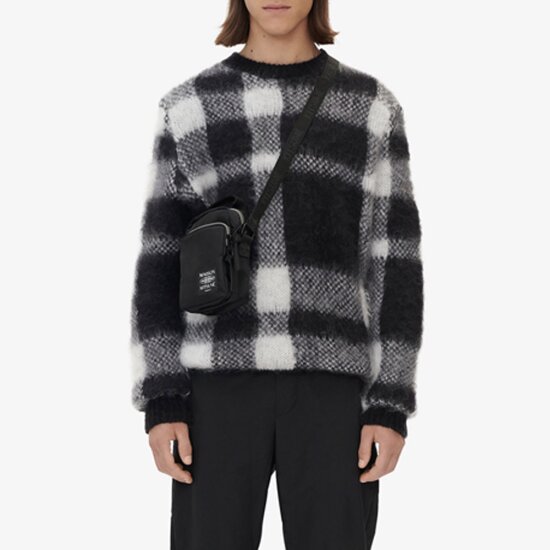 메종키츠네 브러쉬드 모헤어 체크 풀오버 JM00557KT1072