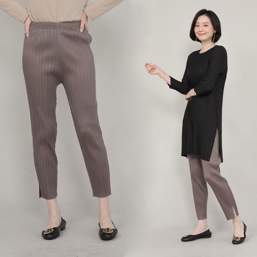 애비뉴투지 엄마옷 플리츠 쫄바지 옆트임 여성 봄 가을 긴바지 레깅스 P09246 50대 60대 중년여성 트렌디 감성의 스마트한 쇼핑공간_이미지