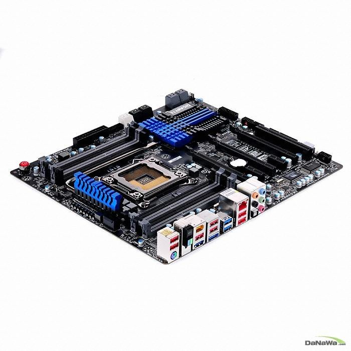 GIGABYTE GA-X79-UD5 제이씨현_이미지