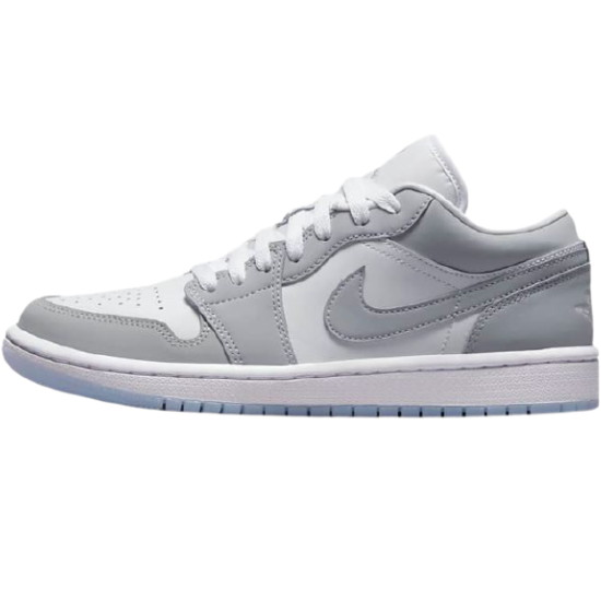 나이키 에어 조던 1 로우 DC0774-105이미지입니다. 누르면 해당 게시물로 새창이동합니다.