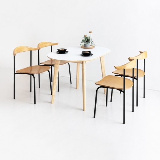 마켓비 RAMIRA 라운드형 HPL 식탁 1200 (MULSO숭카이나무의자4개)_이미지