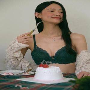 솔브 정상 B컵 25 AW 겨울 광고 윈터 글로리 브라 GR_C SBRD575BGR_C