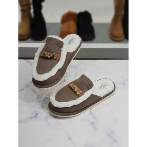 한슈 세이브존03 골드 버클 퍼 라인 블로퍼 단화 2cm AGHS242545egA 23691775