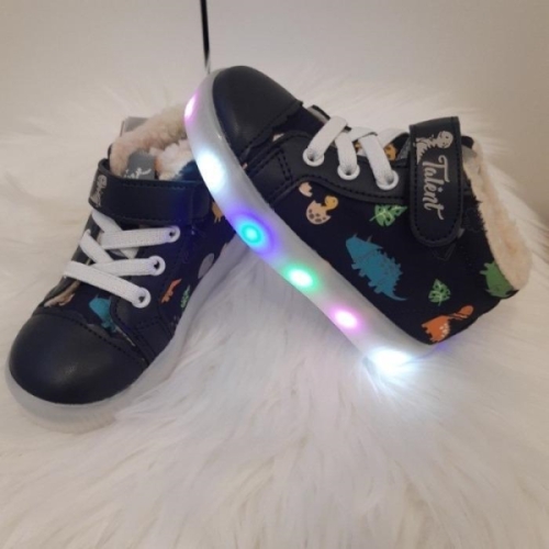 Ż��ƮŰ�� TALENTKIDS HC24 TS������LED�������ܿ�ȭ TSX71FFA1