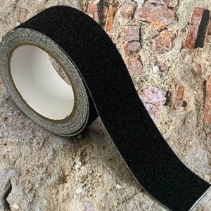 논슬립 테이프 검정색 계단 발판 미끄럼 방지 경사로 안전 WFJC6QV_이미지