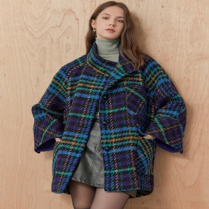 마쟈 빅체크 울 부클 하이넥 루즈핏 하프 코트 CD01QC301ON_이미지