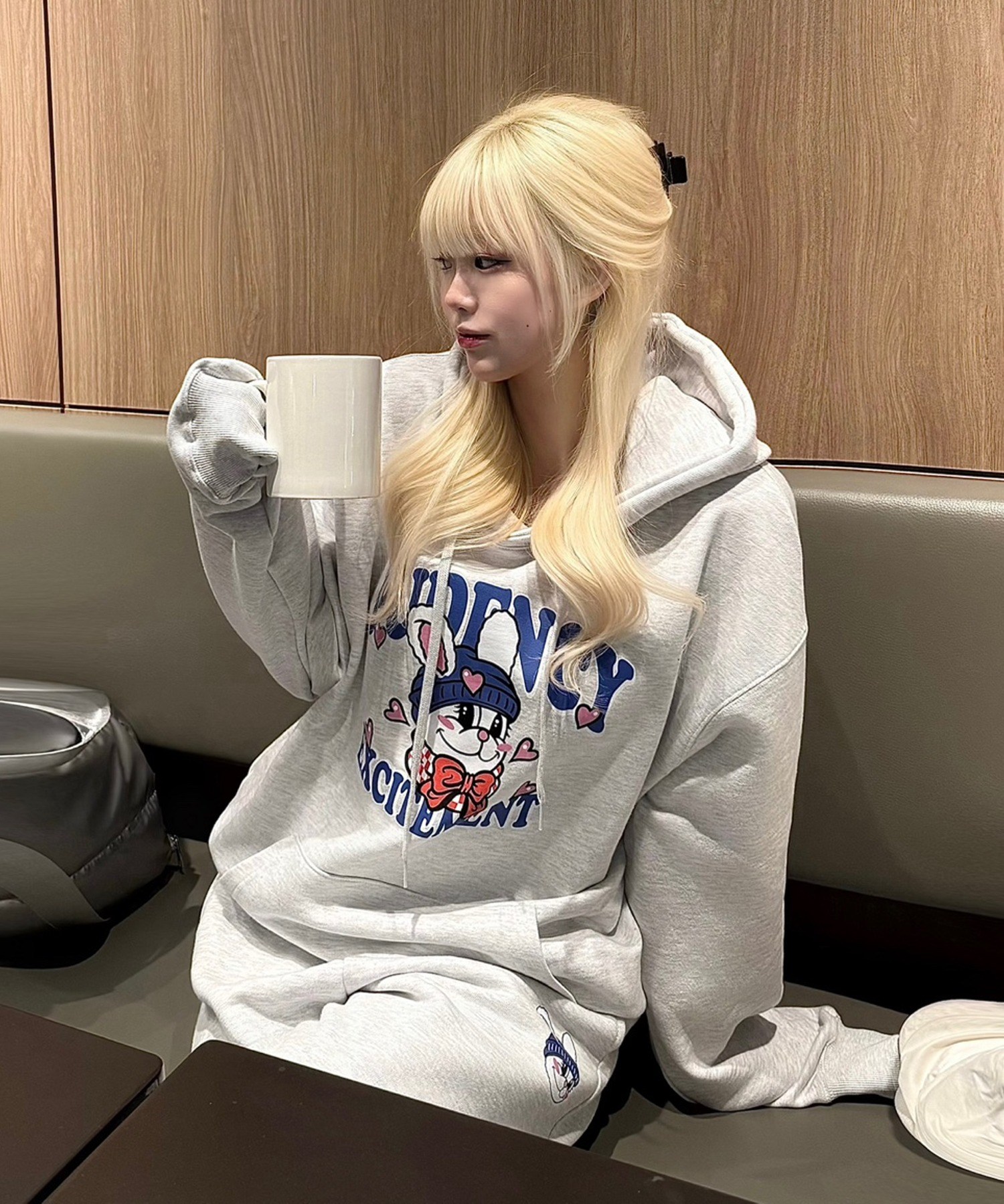 트립션 TRIPSHION Lovely Rabbit Graphic 후드티 9 컬러 TRTWHD001 1864610