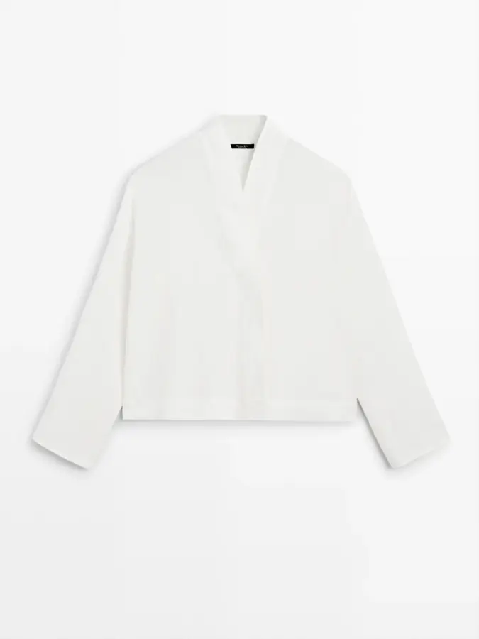 랩넥 디자인의 하늘거리는 린넨 블라우스 Weiss 5191733