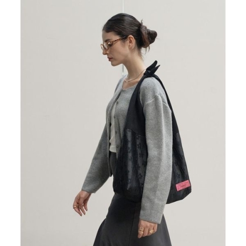 320쇼룸 320SHOWROOM Crinkle Knot Shoulder Bag White